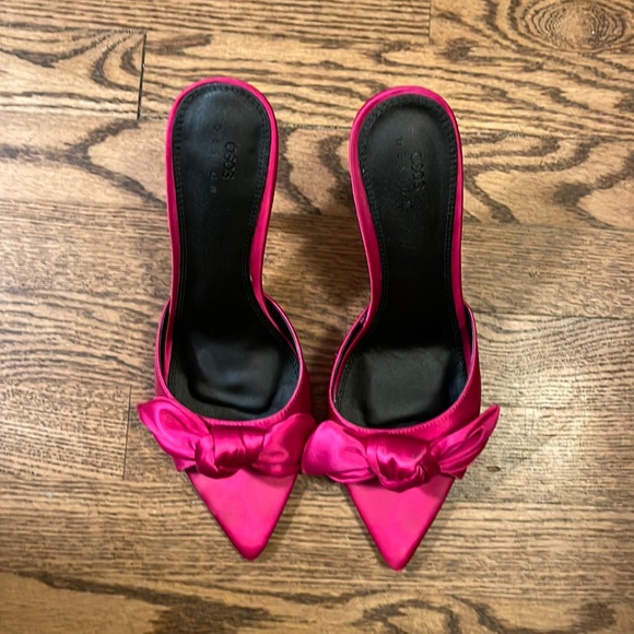 ASOS Shoes - ASOS DESIGN Nester Bow Mules Sandals in Magenta Pink
